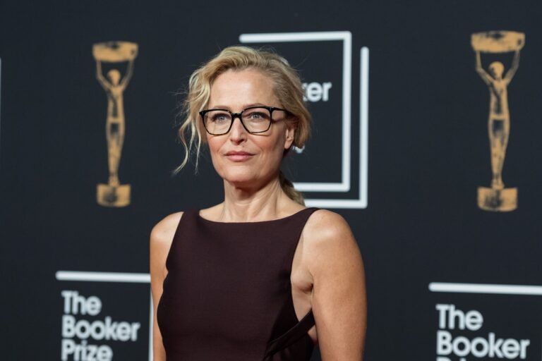 gillian anderson